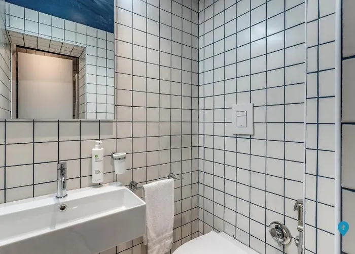 Triplyrooms Collection - Station Hotel 3*